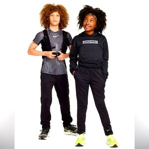 NWT Nike Therma-Fit Trainjng Pants, Youth M